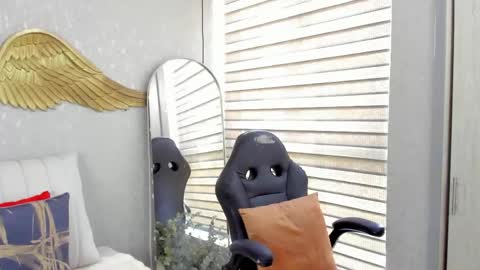 Angelina online show from 04/14/26, 08:26