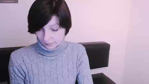 Snapshot of angelinalov_ chatting on 01/15/25, 01:20 Angelina online show from 01/15/25, 01:20