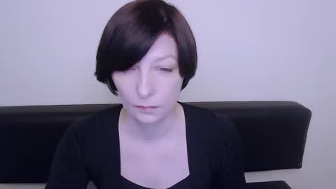 Snapshot of angelinalov_ chatting on 01/17/25, 11:17 Angelina online show from 01/17/25, 11:17