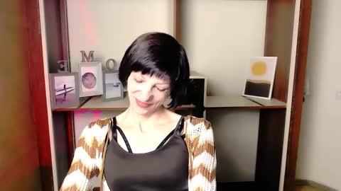 Snapshot of angelinalov_ chatting on 09/30/25, 06:51 Angelina online show from 09/30/25, 06:51