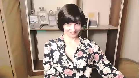 Angelina online show from 05/06/26, 08:41