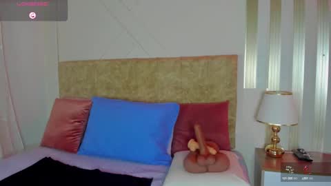 Snapshot of angelinarouse_ chatting on 09/13/25, 01:27 angelinarouse_ online show from 09/13/25, 01:27