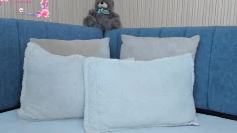 Snapshot of angeline__cute chatting on 10/13/25, 12:05 angeline online show from 10/13/25, 12:05