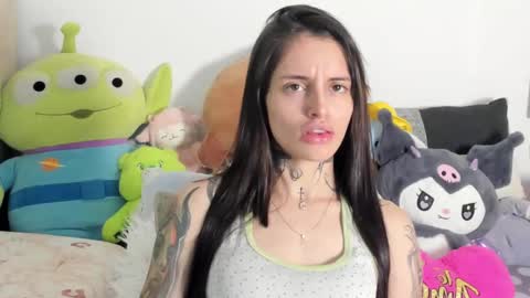 Angeline Smith  online show from 12/18/25, 04:07