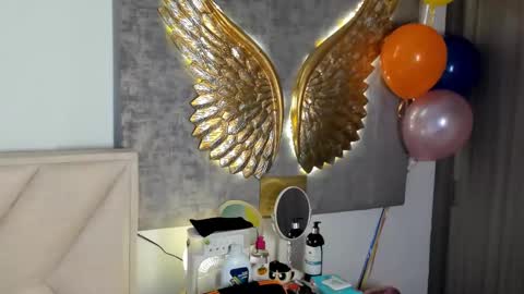 Angeline Smith  online show from 01/15/26, 03:33