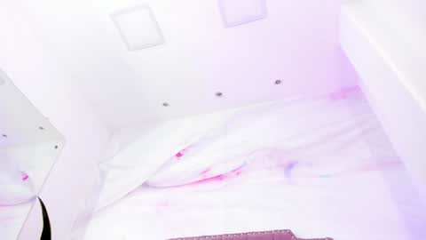 Angeline online show from 01/10/25, 10:46