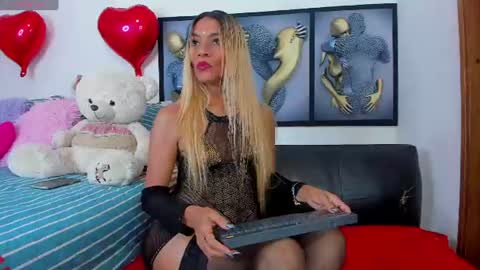 Snapshot of angeline_focus chatting on 06/13/26, 07:06 ANGELINE YAMPOLL online show from 06/13/26, 07:06