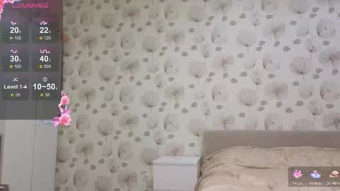 Snapshot of angelinejo chatting on 11/26/25, 03:51 Angel online show from 11/26/25, 03:51