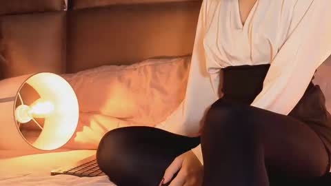 angelinepossy online show from 11/21/25, 09:46