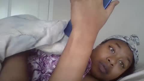 angeliquebelcaliz online show from 02/18/25, 12:49