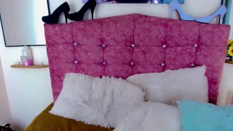 Snapshot of angelispg chatting on 09/27/25, 06:18 Angelis online show from 09/27/25, 06:18