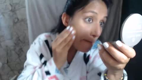 angela online show from 12/04/25, 03:16