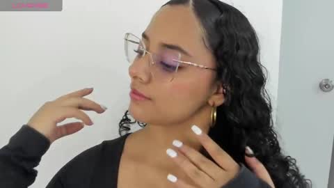 Snapshot of angelitafrodita chatting on 09/18/25, 11:56 A F R O D I T A online show from 09/18/25, 11:56