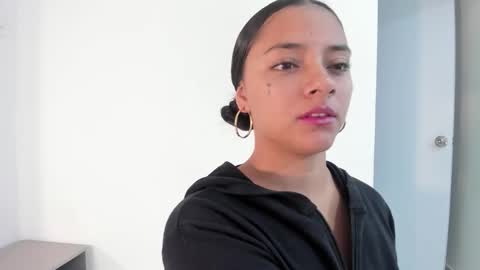 Snapshot of angelitafrodita chatting on 12/18/25, 11:05 A F R O D I T A online show from 12/18/25, 11:05