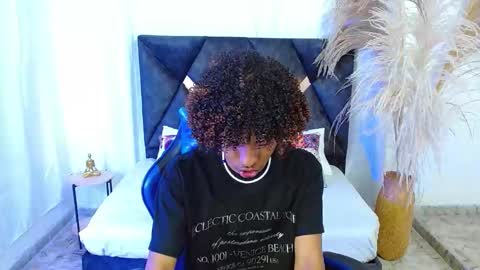 Angel online show from 02/04/26, 08:25