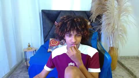 Snapshot of angell18_ chatting on 04/18/26, 08:20 Angel online show from 04/18/26, 08:20