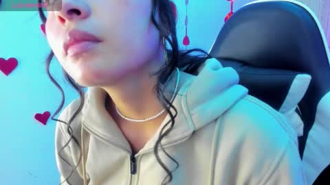 Snapshot of angell_cooper8 chatting on 02/19/26, 06:26 Angell cooper8 online show from 02/19/26, 06:26