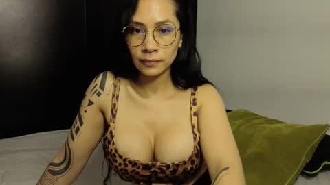 Snapshot of angellaisabella chatting on 10/28/25, 12:41 ANGELA ISABELLA online show from 10/28/25, 12:41