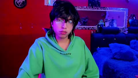 Snapshot of angellonfire chatting on 12/12/24, 07:52 Angel  online show from 12/12/24, 07:52