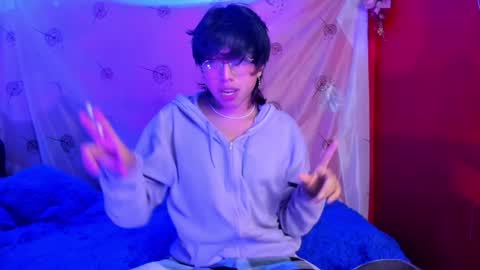 Snapshot of angellonfire chatting on 12/24/24, 02:21 Angel  online show from 12/24/24, 02:21