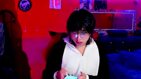 Snapshot of angellonfire chatting on 01/19/25, 04:54 Angel  online show from 01/19/25, 04:54