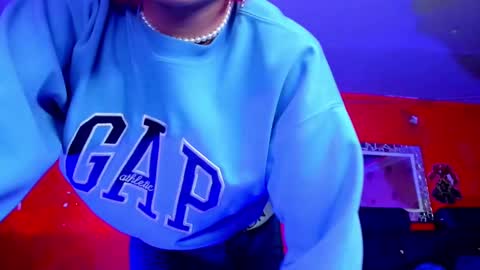 Snapshot of angellonfire chatting on 02/18/25, 06:26 Angel  online show from 02/18/25, 06:26