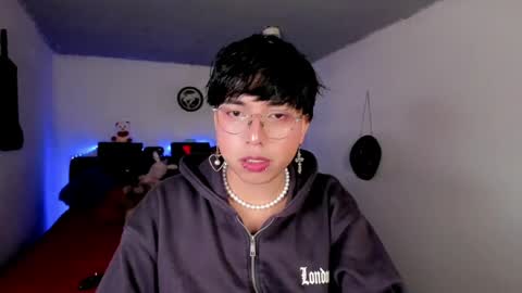 Angel  online show from 05/22/26, 12:40