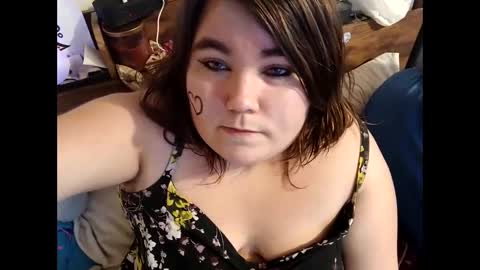 angellove417316 online show from 02/13/25, 08:59