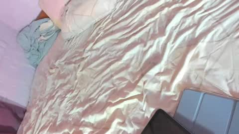 angel online show from 03/06/25, 08:37