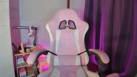 angel online show from 04/08/26, 01:49