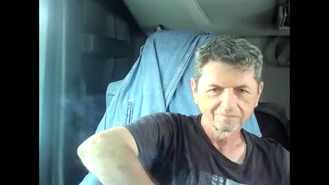 Snapshot of angelo888888 chatting on 09/14/25, 10:47 angelo888888 online show from 09/14/25, 10:47