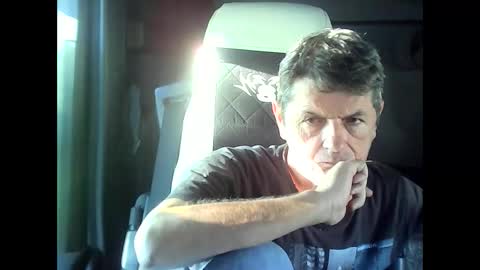 Snapshot of angelo888888 chatting on 10/12/25, 07:29 angelo888888 online show from 10/12/25, 07:29