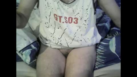 Snapshot of angelo888888 chatting on 11/17/25, 02:17 angelo888888 online show from 11/17/25, 02:17