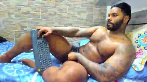 angelo_evans33 online show from 03/18/26, 12:36