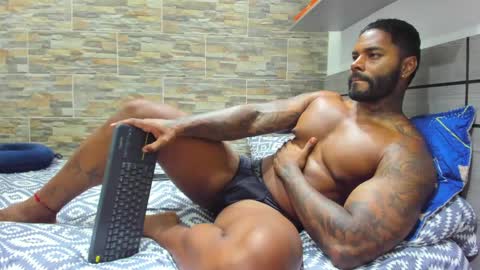 Snapshot of angelo_evans33 chatting on 04/24/26, 10:45 angelo_evans33 online show from 04/24/26, 10:45