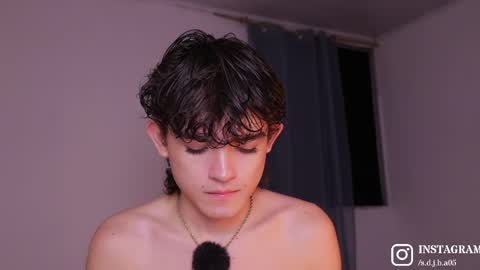 Angelo I work from home this is my room  online show from 05/17/26, 01:25
