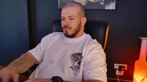 Snapshot of angeloeric chatting on 02/04/26, 10:54 BlackWolf online show from 02/04/26, 10:54