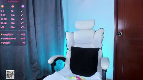 Snapshot of angeloferro1 chatting on 12/04/24, 02:42 Angelo Ferro online show from 12/04/24, 02:42