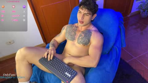 Snapshot of angeloferro1 chatting on 01/05/25, 05:41 Angelo Ferro online show from 01/05/25, 05:41