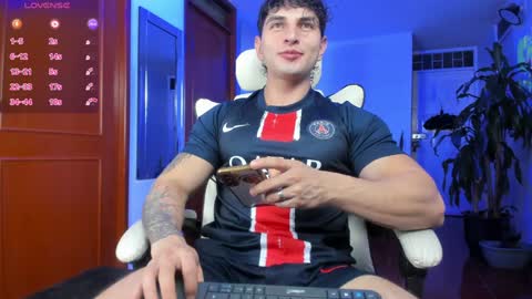 Snapshot of angeloferro1 chatting on 01/06/25, 02:48 Angelo Ferro online show from 01/06/25, 02:48