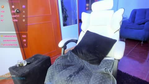 Snapshot of angeloferro1 chatting on 01/08/25, 05:59 Angelo Ferro online show from 01/08/25, 05:59