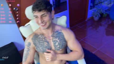 Snapshot of angeloferro1 chatting on 01/09/25, 05:02 Angelo Ferro online show from 01/09/25, 05:02