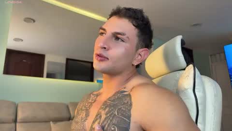 Angelo Ferro online show from 06/30/26, 06:14