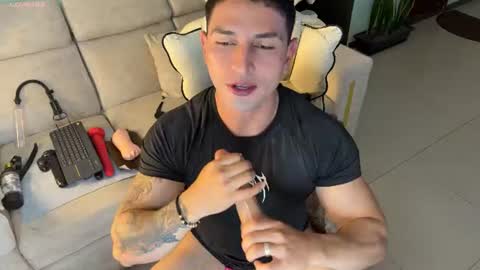 Angelo Ferro online show from 07/03/26, 04:30