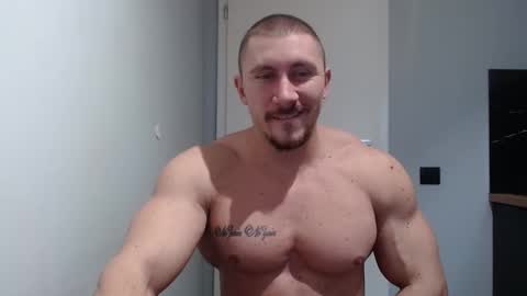 Snapshot of angelofit chatting on 12/03/24, 12:49 ------- SEX SHOW WITH GUYS AND GIRLS MUSCLE SHOW online show from 12/03/24, 12:49