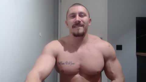 Snapshot of angelofit chatting on 03/03/25, 11:14 ------- SEX SHOW WITH GUYS AND GIRLS MUSCLE SHOW online show from 03/03/25, 11:14