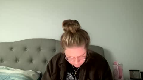 Snapshot of angeloflight273360 chatting on 01/24/25, 06:35 Angel of Light online show from 01/24/25, 06:35