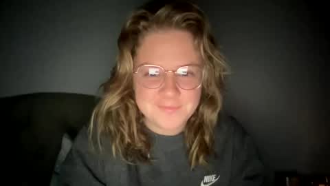 Snapshot of angeloflight273360 chatting on 01/25/25, 12:16 Angel of Light online show from 01/25/25, 12:16