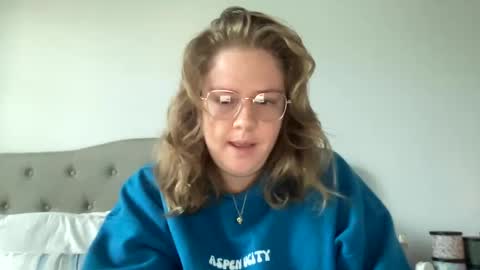 Snapshot of angeloflight273360 chatting on 02/03/25, 02:02 Angel of Light online show from 02/03/25, 02:02