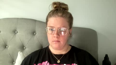 Snapshot of angeloflight273360 chatting on 02/07/25, 06:13 Angel of Light online show from 02/07/25, 06:13